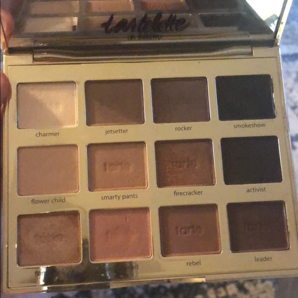 Authentic Tarte Tartelette palette “In Bloom”